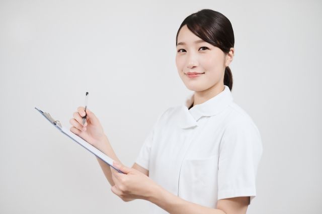 腰痛・ぎっくり腰整体、姿勢矯正・骨盤矯正前にはヒアリングを行う整骨院